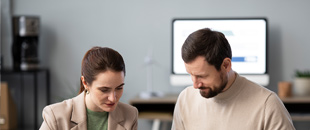 ช่วยวิเคราะห์ วางแผนงาน และจัดทำแผนปฏิบัติการ